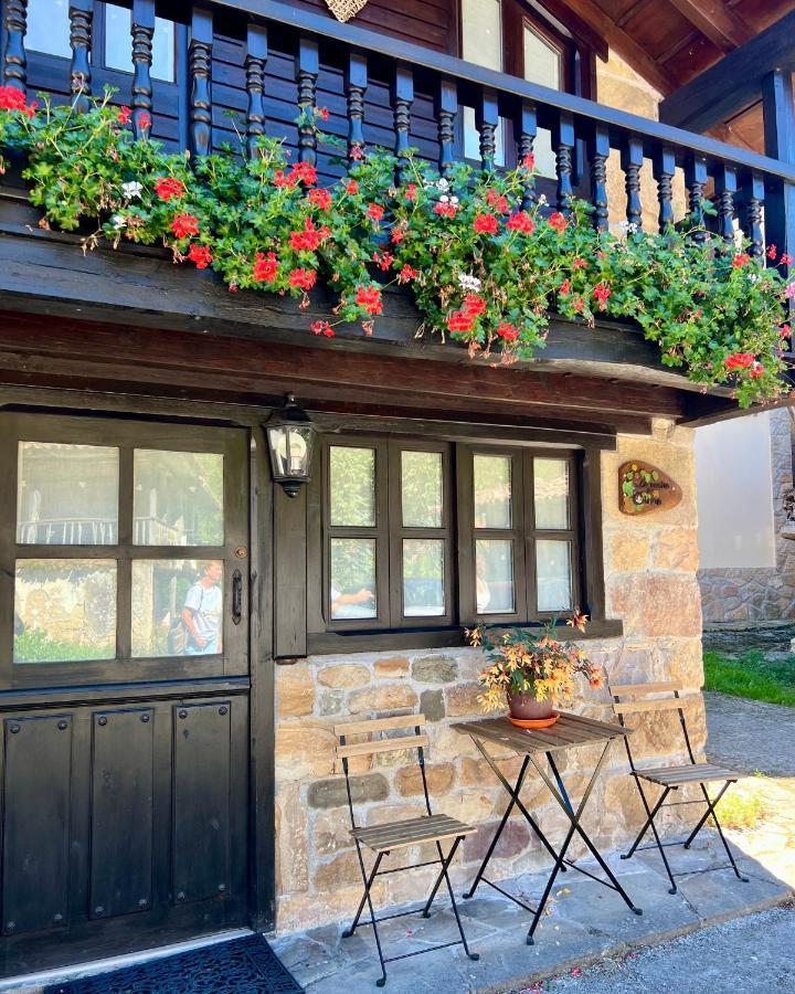 Villa La Casita De Olivia Espinaredo La Villa Esterno foto
